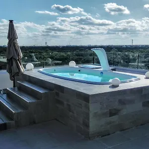 https://kabah-boutique-hotel.quintano-roohotels.com
