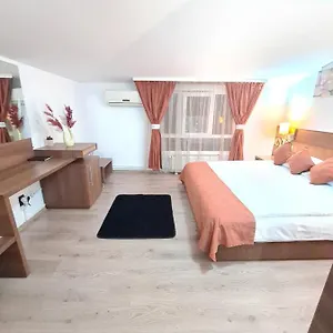 Garsoniera Privata , Bucureşti România