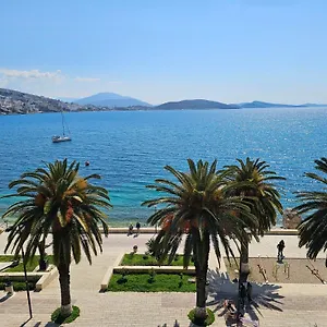 Pini 3*, Sarandë Albania