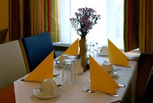 Suite Hotel 200m zum Prater Wien Gasthof