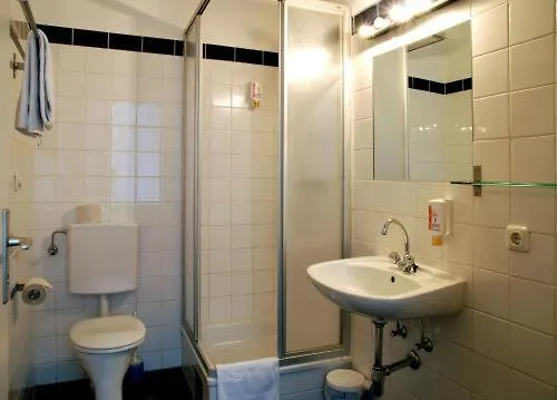 Suite Hotel 200m zum Prater Wien Gasthof