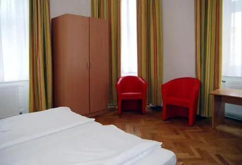 Suite Hotel 200m zum Prater Wien Gasthof