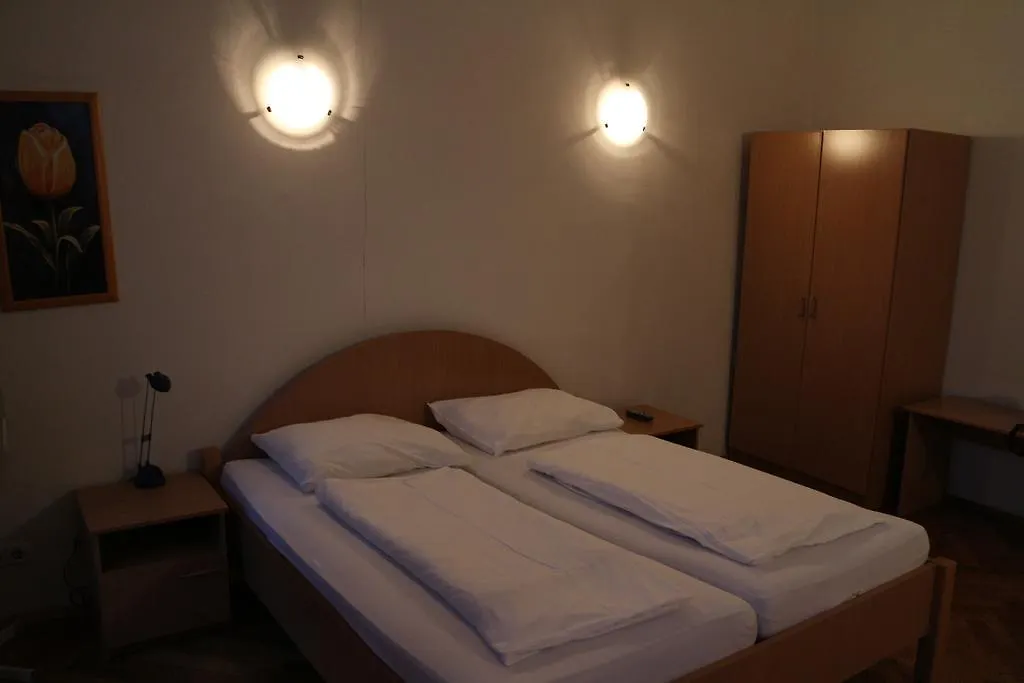 *** Πανσιόν Suite Hotel 200M Zum Prater Βιέννη Αυστρία
